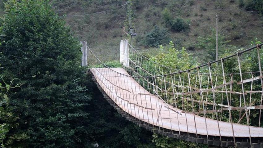 Giresun'da vatandaşlar tedirgin! Vatandaşlar acil yardım bekliyor