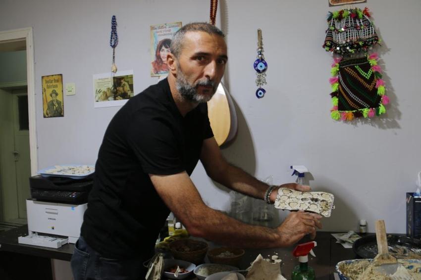 Sivas'ta jeoloji mühendisi bitkilerin kokusunu takip etti! Keşif yaparken girişimciliğe adım attı