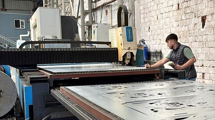 16 yaşında yılın çırağı seçildi! Ustasından öğrendi, şimdi kendi fabrikasını kuracak