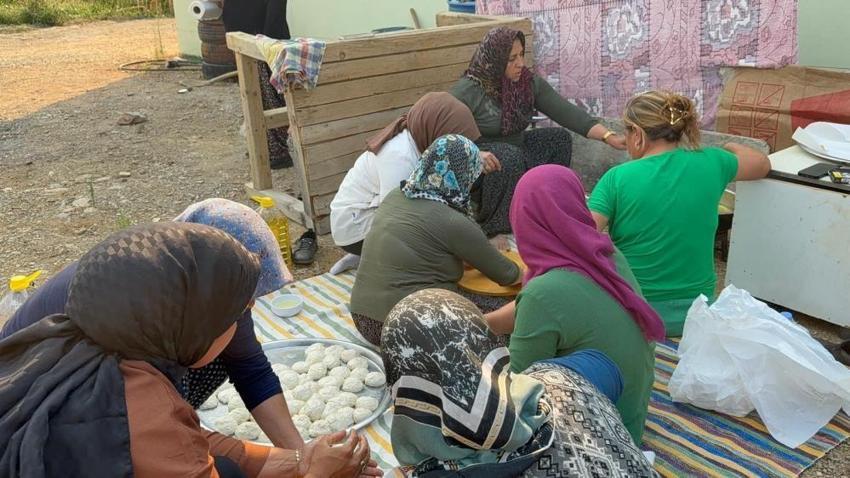 Kadınlardan yangın bölgesinde destek: Onlar mutfakta çalıştı