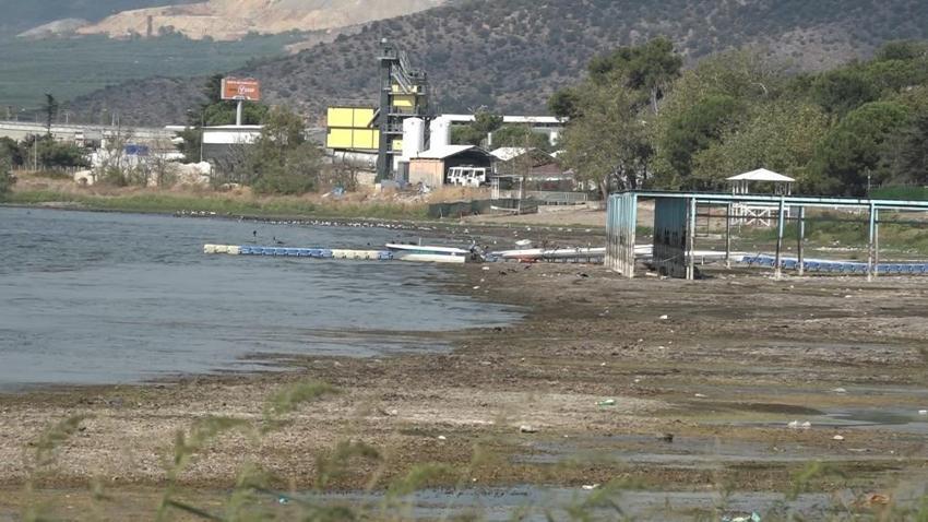 Bursa alarm durumuna geçti: İznik Gölü karaya oturdu