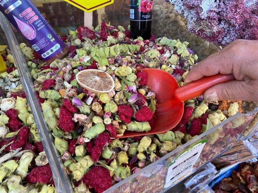 Eskişehirli aktardan mevsim geçişine çare! Tüketen hastalık yüzü görmüyor