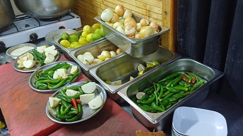 Kayseri'de satışlar patladı! 14 saat odun ateşinde pişiyor: Tam bir şifa deposu