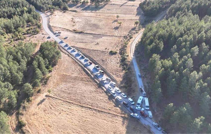 Efsane çözüldü: İki şehir el ele verdi, yılların sorunlu yolu yenilendi!