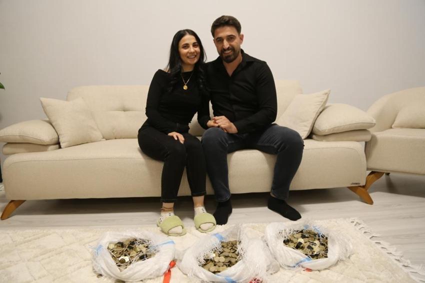 Gelinin kilosu kadar para taktılar: Artvin'de damadın arkadaşlarından filmlik hareket