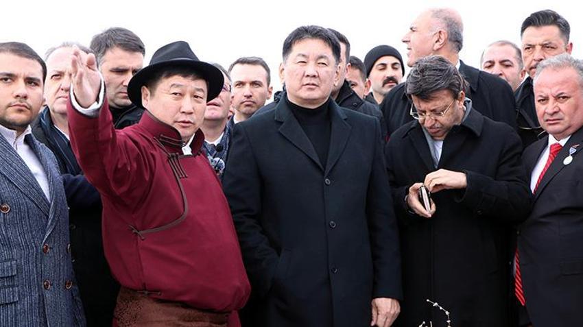 Van'da tarlada bulunan kiremit parçası gizemli keşfin anahtarı oldu: Dünyada örneği sadece Moğolistan'da bulunuyor!