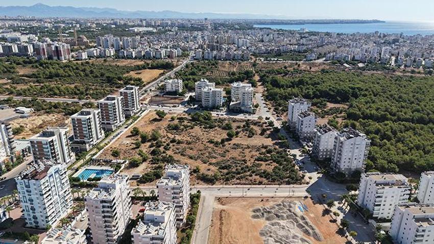 Konyaaltı'nda 'Arapsuyu Davası' 1970'den beri çözüme kavuşamıyor! Paha biçilemeyen arazinin mirasçıları arttıkça dava uzadı