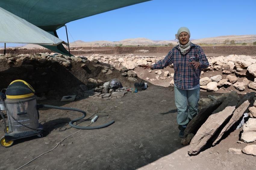 Diyarbakır'da dev arkeolojik keşif: 5 ve 11 bin yıllık 6 mezar bulundu!