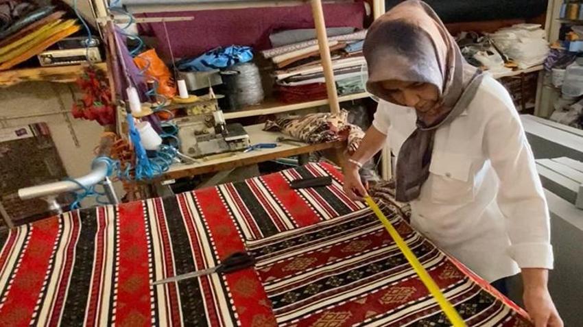 "Kadın işi değil" dediler! Atölyesini kapattı ama vazgeçmedi! Şimdi evinin bodrumunda tek başına üretiyor!