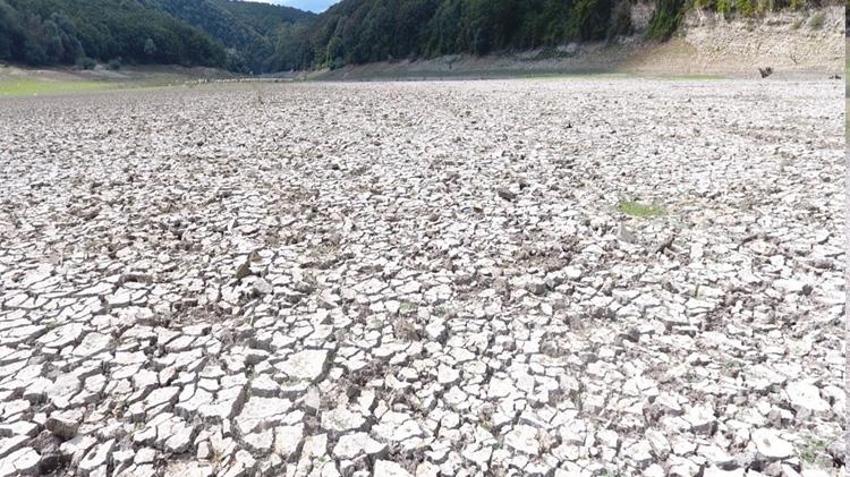 İstanbul’un suyu alarm veriyor! Barajlar dip seviyeleri gördü