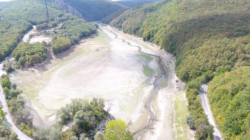 İstanbul’un suyu alarm veriyor! Barajlar dip seviyeleri gördü