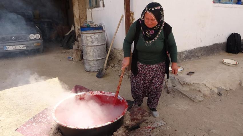 Yozgat'ta kış hazırlığı başladı: 40 yıllık sırrı olan salçalar 2-3 yıl bozulmuyor!