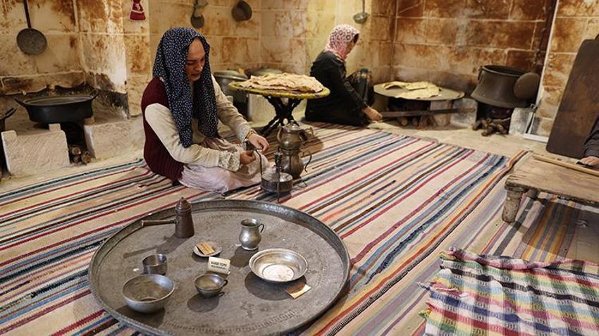 Urfa'nın tarihi konağı 'Şıra Curunu'ndan gelin odasına her şeyi saklıyor! Gaziantep'ten sonra en gözde yer oldu