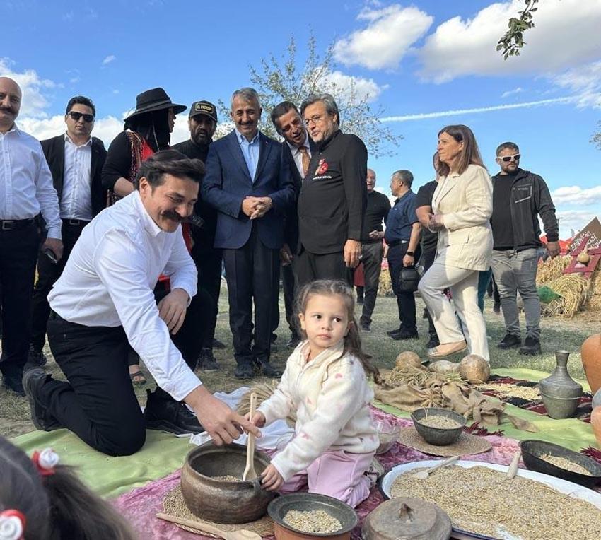 Edirne'de Topraktan Sofraya Edirne Gastronomi Festivali! Türkiye'nin en büyük tenceresinde 6 ton pilav pişirildi