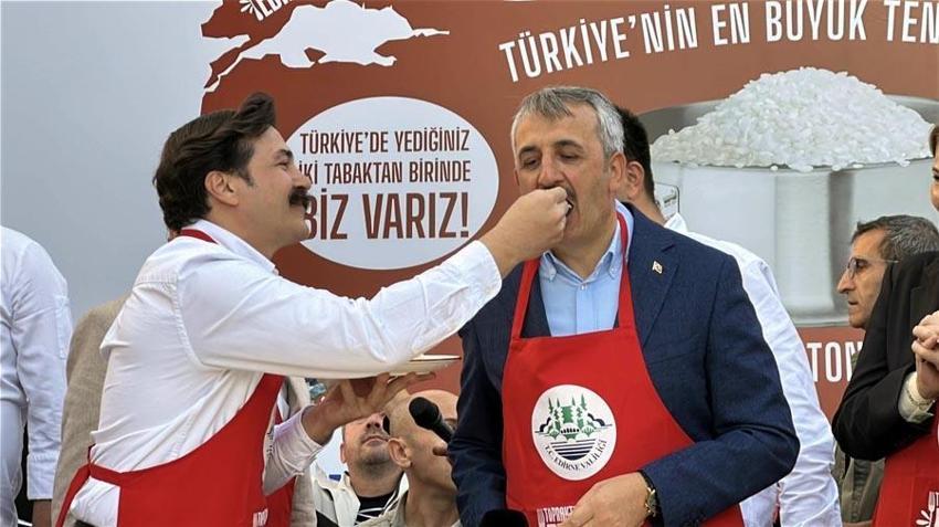 Edirne'de Topraktan Sofraya Edirne Gastronomi Festivali! Türkiye'nin en büyük tenceresinde 6 ton pilav pişirildi
