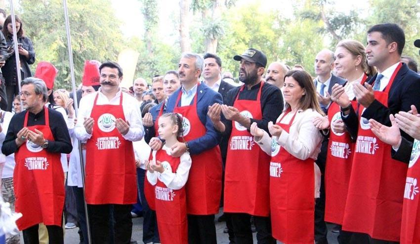 Edirne'de Topraktan Sofraya Edirne Gastronomi Festivali! Türkiye'nin en büyük tenceresinde 6 ton pilav pişirildi