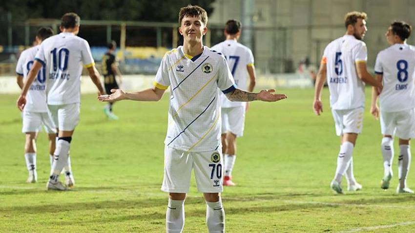 Menemen FK'nın zirve inadı! Zorlu bir maçı kayıpsız geçtik