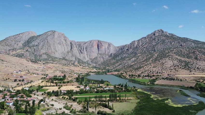 Yozgat'ın gizli cenneti keşfedildi: 12 KM'lik Kazankaya Kanyonu ziyaretçi akınına uğruyor!