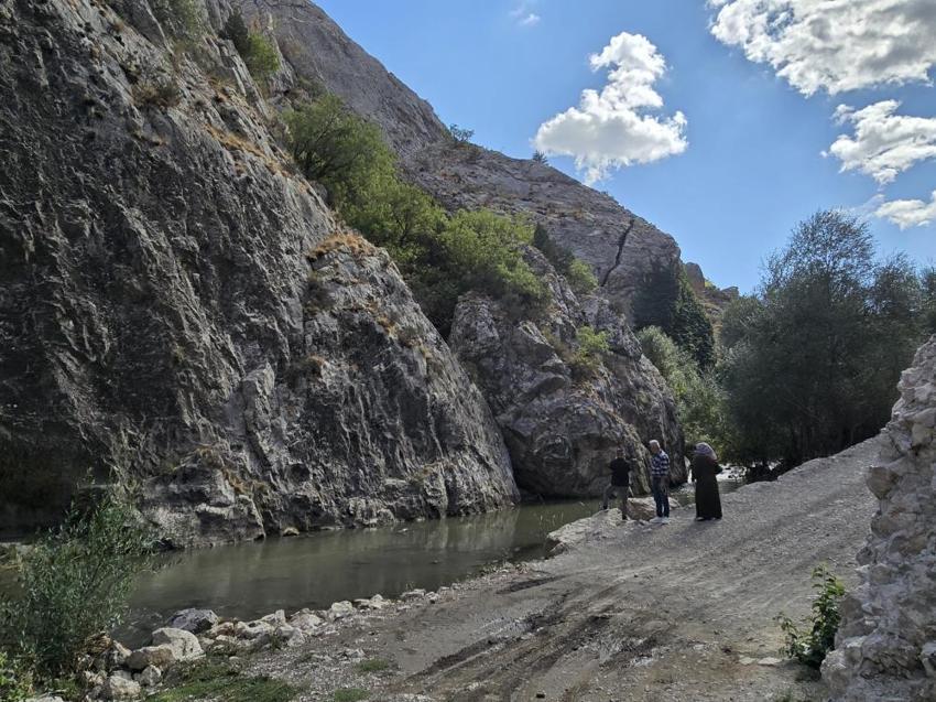 Yozgat'ın gizli cenneti keşfedildi: 12 KM'lik Kazankaya Kanyonu ziyaretçi akınına uğruyor!