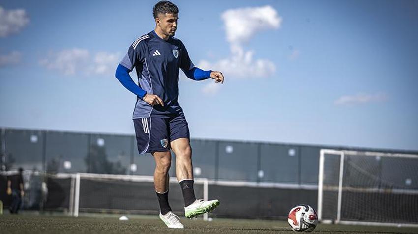 Ağrılı futbolcu Yakup Kırtay'ın zorlu kariyeri! Yolu Fenerbahçe'den de geçti, Erzurumspor'da profesyonel oldu