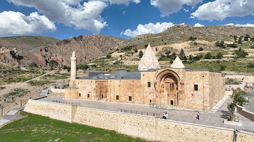 Sivas Divriği Ulu Camisi'nin 'sessiz mucizesi' belgesel oluyor