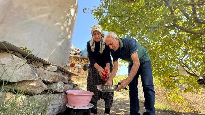 Emekli olduktan sonra köyüne yerleşti, tescilli biberden reçel yapmaya başladı! Taleplere yetişemiyor