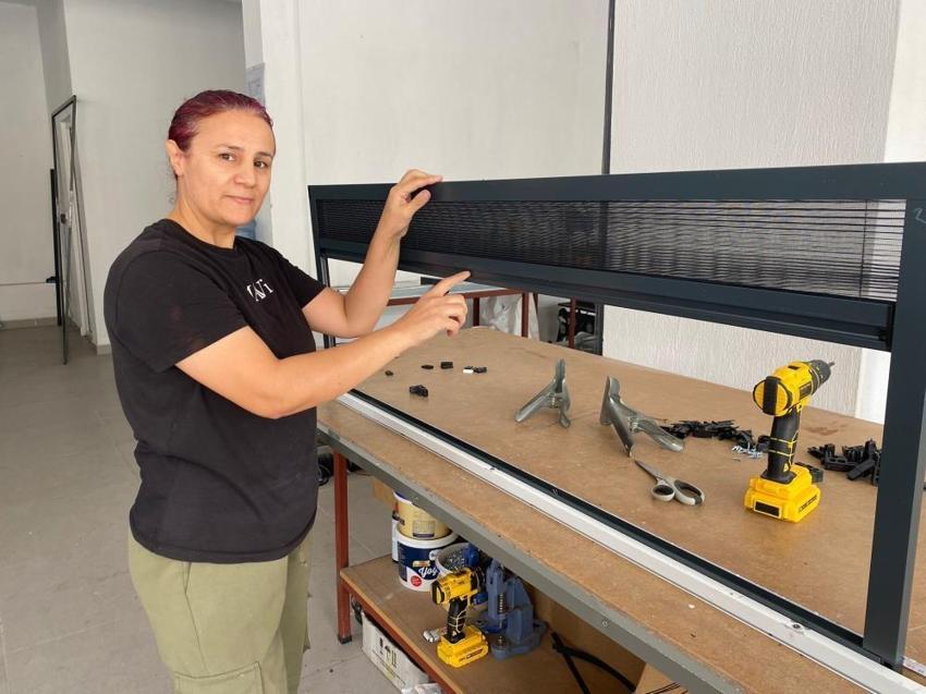 Eşi eleman bulamadı, kendisi 2 yılda usta oldu: Antalya'da sanayiye kadın eli değdi