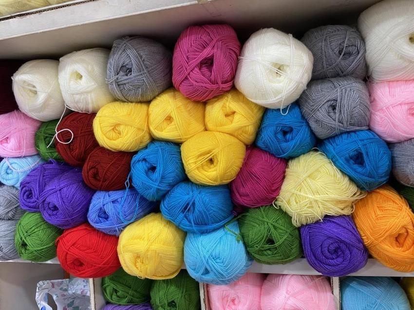 Eskişehirli esnafın ipleri artık kıyafet dikimi için kullanılmıyor! İpler satılıyor ama kullanım amacı değişti