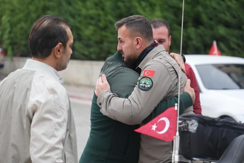 Konya’da bir evlat babasıyla yarım kalan hayali için yola çıktı! Tam 3 bin 707 kilometre