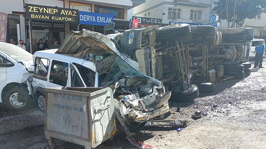 Malatya'da freni arızalanan hafriyat kamyonu onlarca aracı hurdaya çevirdi!