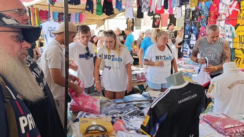 Manavgat'ın pazarında tarihi izdiham Alman turistler akın etti!