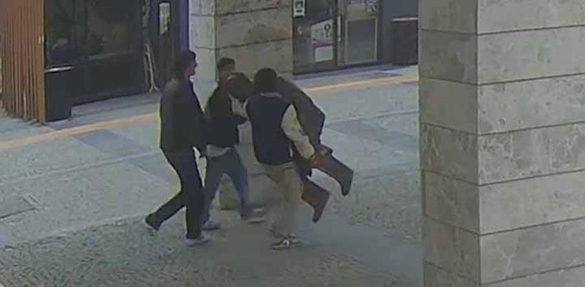 Bursa'nın Nilüfer ilçesindeki gençlerden Nazım ve Münevver’e tebessüm ettiren dokunuş