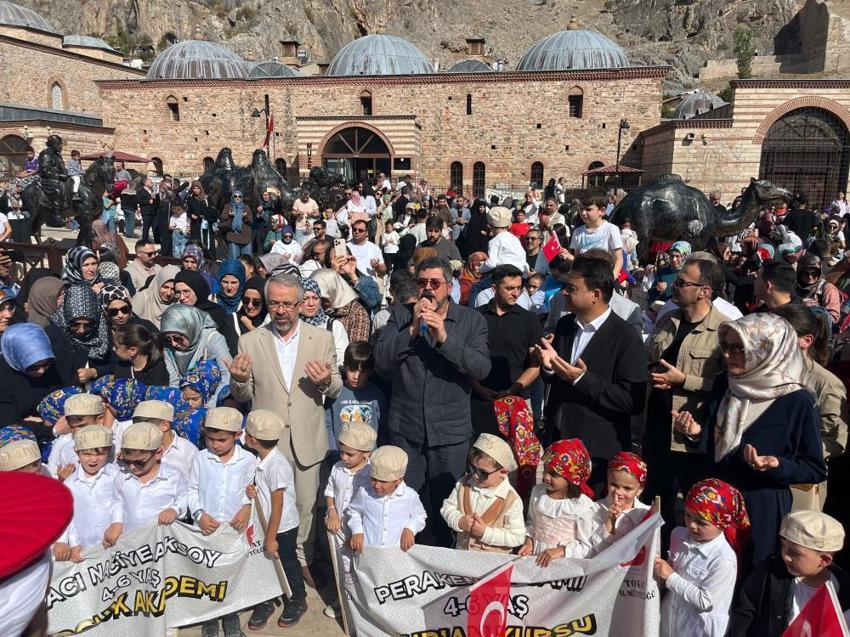 Osmanlı geleneği Tokat'ta canlandı: Asırlık geleneği mehteran yürüyüşüyle okul yılına taşıdı!