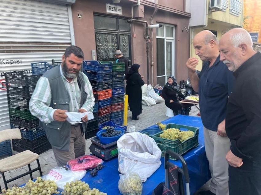 Dünyaca ünlü Alaşehir üzümleri Tavşanlı semt pazarında: Kilo fiyatı 50 TL ile 60 TL arasında değişiyor