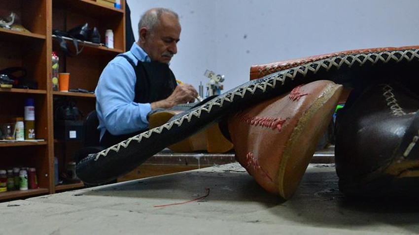 Kore Savaşı'ndan Bursa'ya uzanan meslek aşkı! Babası öğrenip geldi sonra da oğluna öğretti