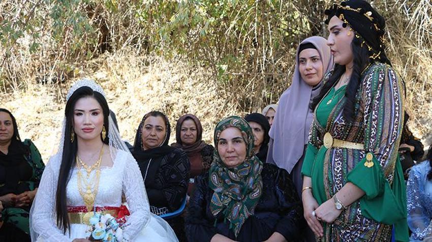 Yüksekova'ya Uzak Doğu'dan gelin geldi! Aşkı uğruna adını ve dinini değiştirdi