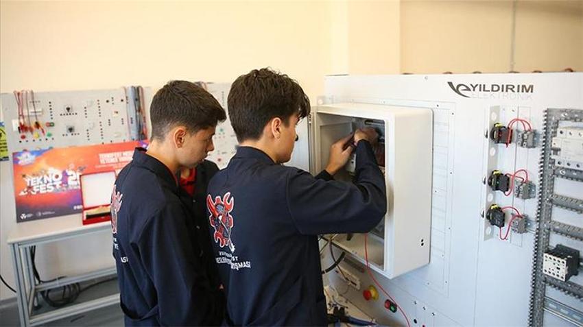 EOSB’li gençler birincilikle yetinmedi, şimdiden start verdiler! TEKNOFEST 2026 hazırlıkları başladı