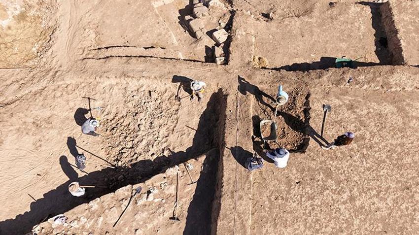 Van'da kazılarda ortaya çıkarıldı, Anadolu'da daha önce örneğine rastlanmadı: Tahrip edilmesinin sırrı ne?