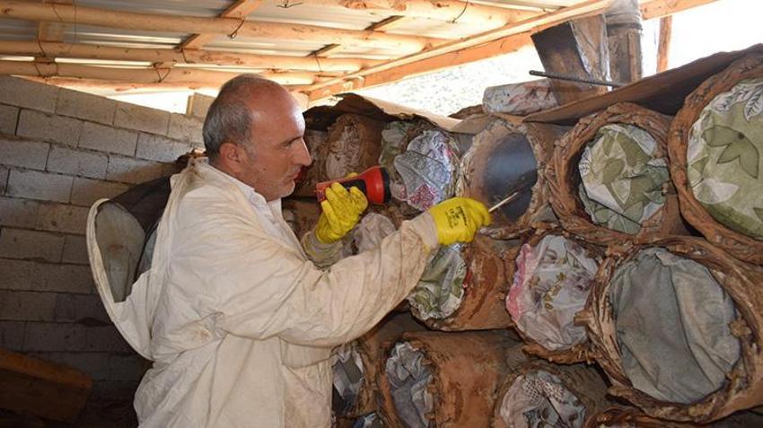 Mereto Dağı'nın eteklerindeki kulübesinde üretip 2 bin TL'ye satıyor! Batmanlı vatandaş babasının yolundan gitti ekmek kapısını buldu