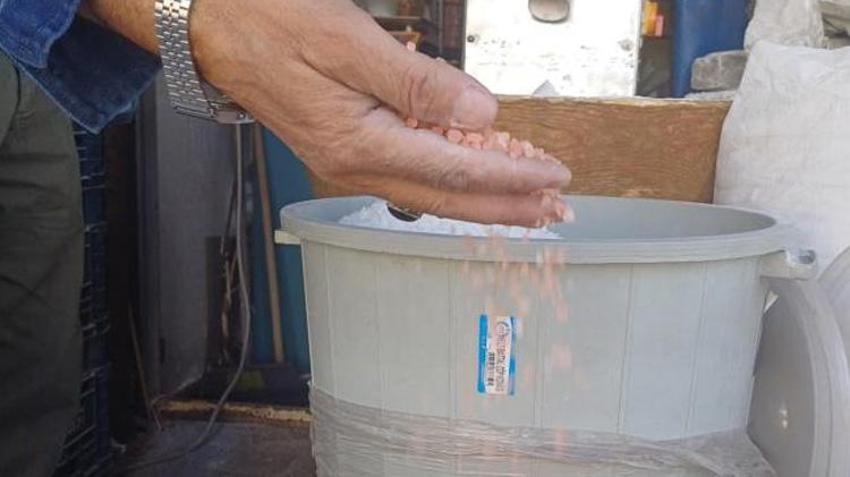 Pakistan ve Çankırı'dan Kayseri'ye getiriyor! Müşterilerin gözü önünde parçalayıp satıyor