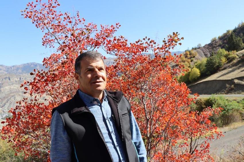 Erzurum'da köylüler gözlerine inanamadı! Bu yıl değişti, hepsi kırmızıya döndü