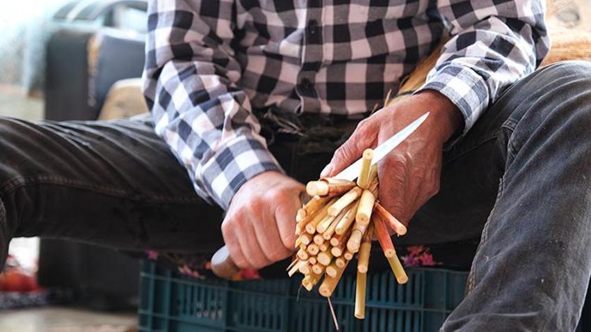 Bursalı vatandaş babasının Romanlardan öğrenip 50 sürdürdüğü mesleği devraldı! 'Ömrüm yettiği sürece bu işi yapacağım'