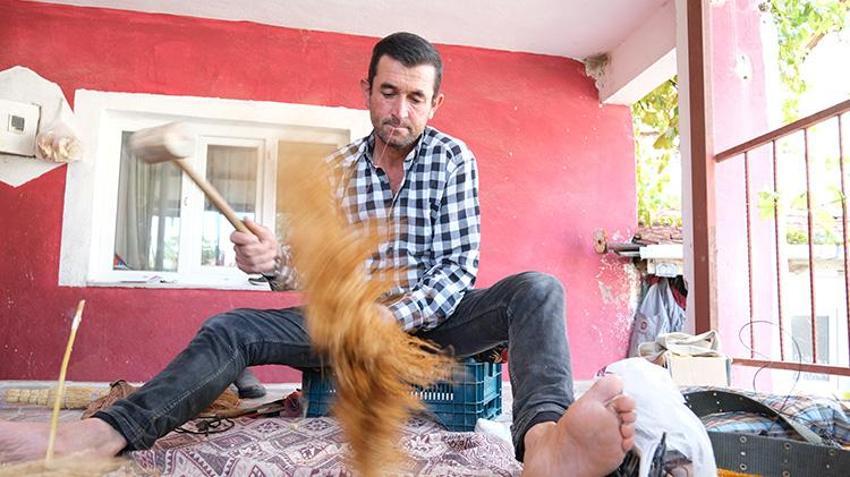 Bursalı vatandaş babasının Romanlardan öğrenip 50 sürdürdüğü mesleği devraldı! 'Ömrüm yettiği sürece bu işi yapacağım'