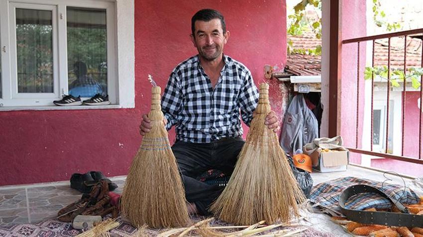 Bursalı vatandaş babasının Romanlardan öğrenip 50 sürdürdüğü mesleği devraldı! 'Ömrüm yettiği sürece bu işi yapacağım'