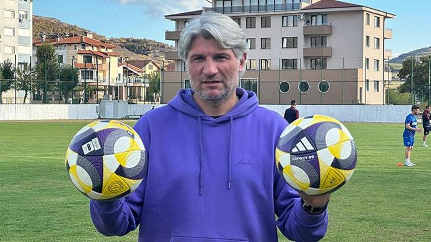 Fenerbahçe'nin eski futbolcusu vatandaşı olan Göztepe teknik direktörünü övdü! ' Stoilov çok iyi bir hoca'