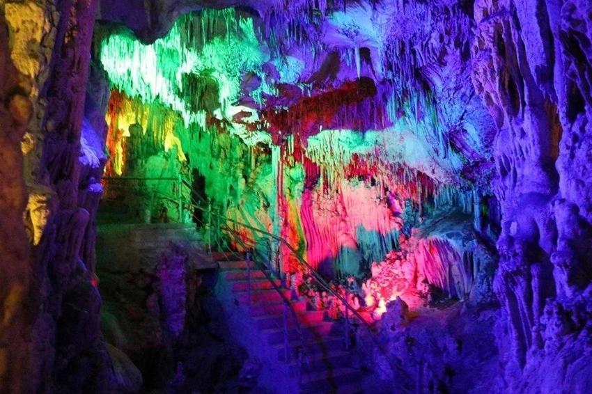 Denizli'de 145 metre uzunluğunda bulundu: İçine girenin saçı uzuyor