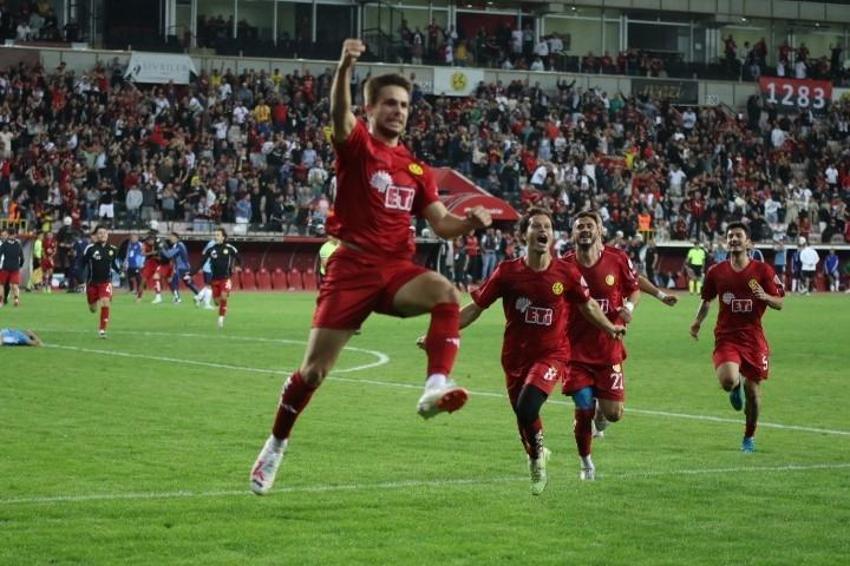 Serdar Göçerler'in ayrılığı sonrası Eskişehirspor'un gündeminde 2 teknik direktör var