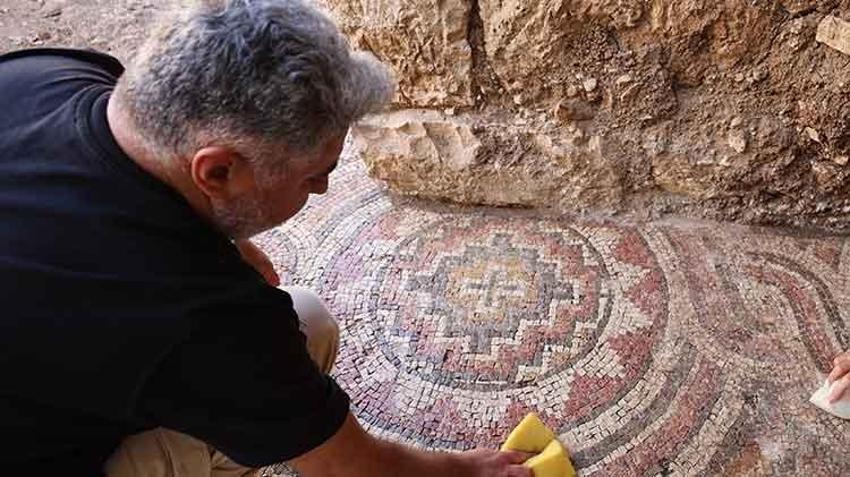 Mardin'de temizlenen eski değirmende paha biçilemeyen bir eser bulundu! Bin 500 yıllık tarihe sahip
