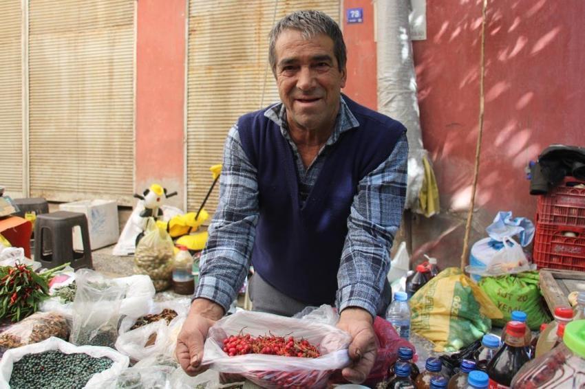 Aydın'da pazar tezgahları renklendi! Şifa kaynağı ürün sadece Eylül ve Ekim aylarında taze olarak tüketiliyor