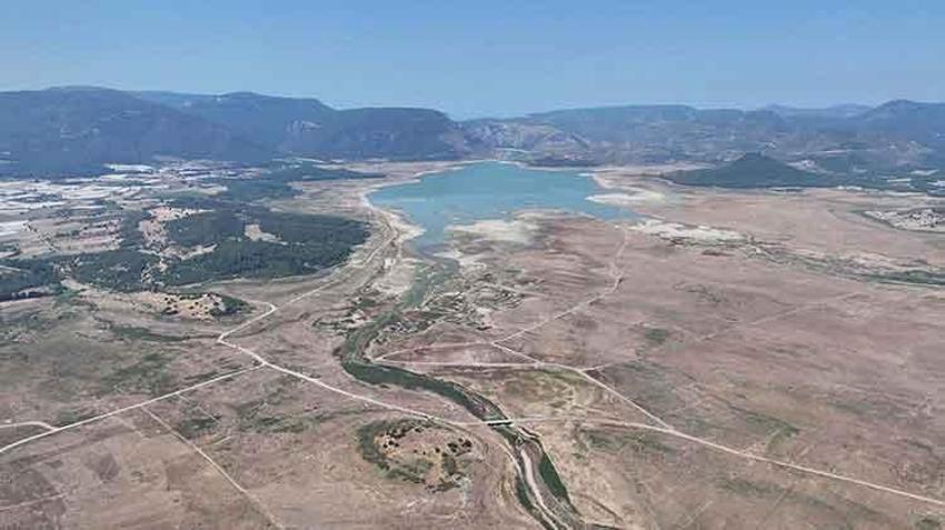 İzmir'de planlı su kesintileri için süre uzatıldı! Tahtalı Barajı’nda doluluk yüzde 2,72’ye düştü